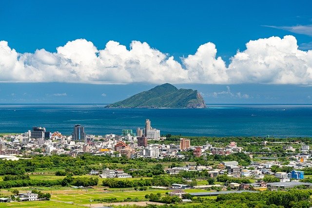 墾丁海景一日遊攻略：鵝鑾鼻燈塔、恆春咖啡散步路線，情侶必訪！